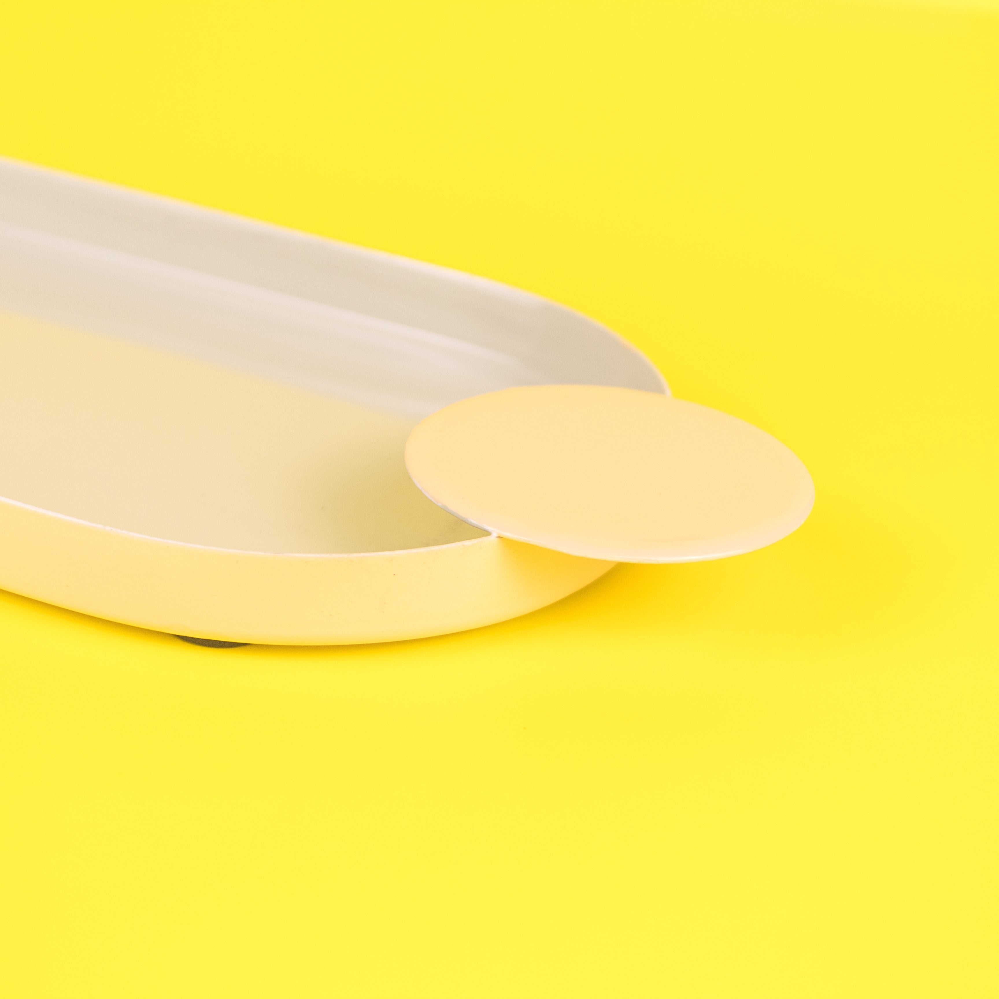 CHAROLA FINN OVALADA CHICA