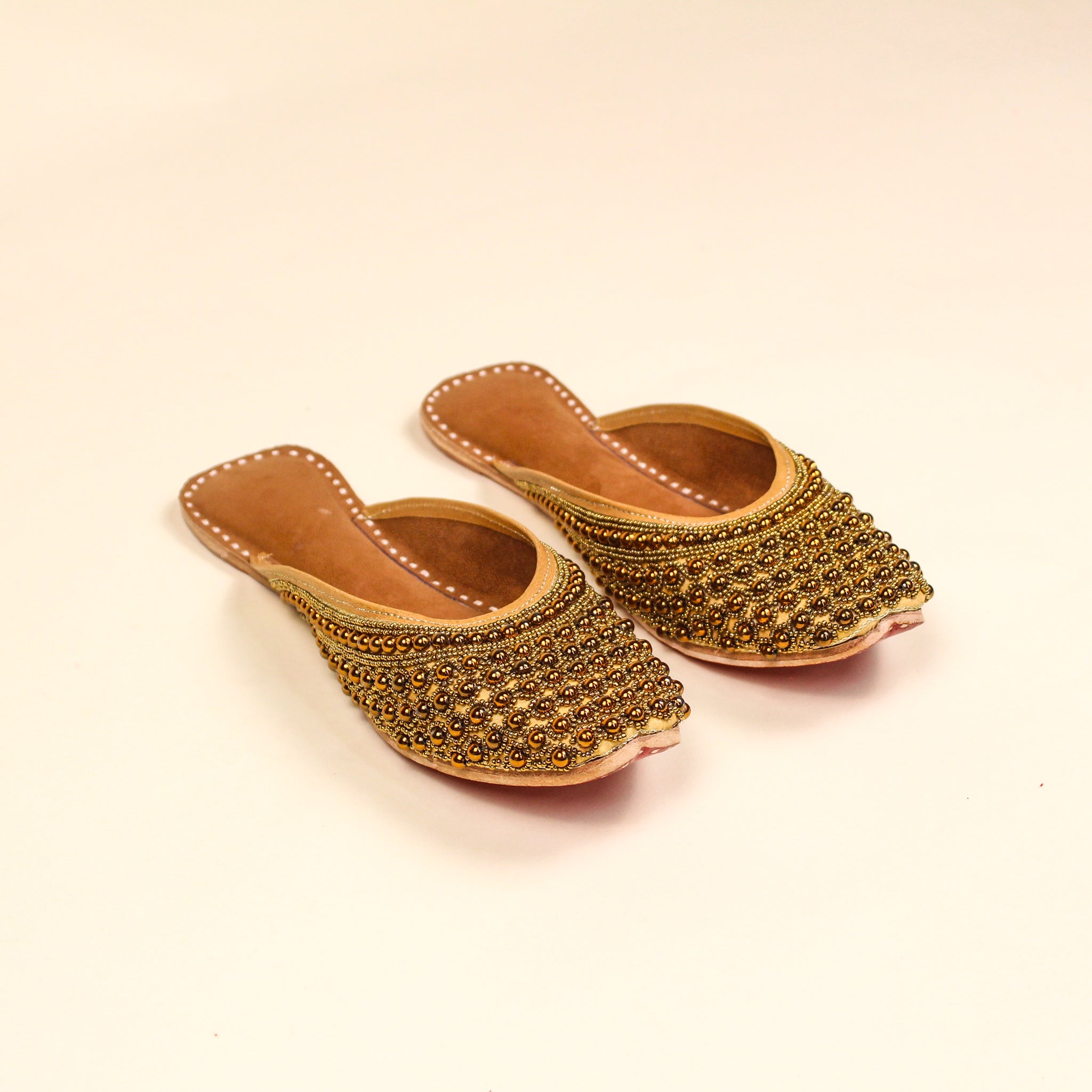 ZAPATILLA INDIA TALLA 7 USA