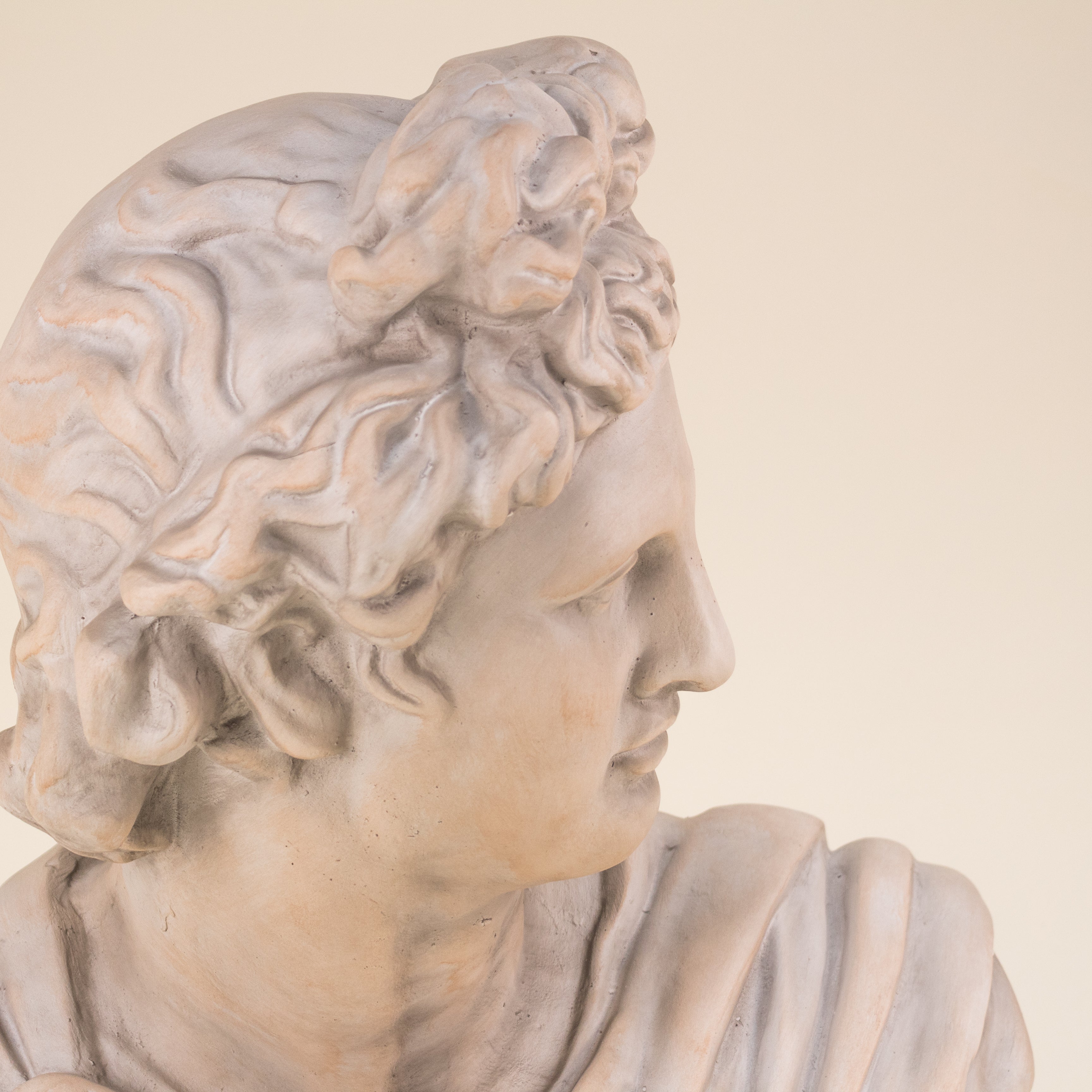 ESCULTURA MAGNO