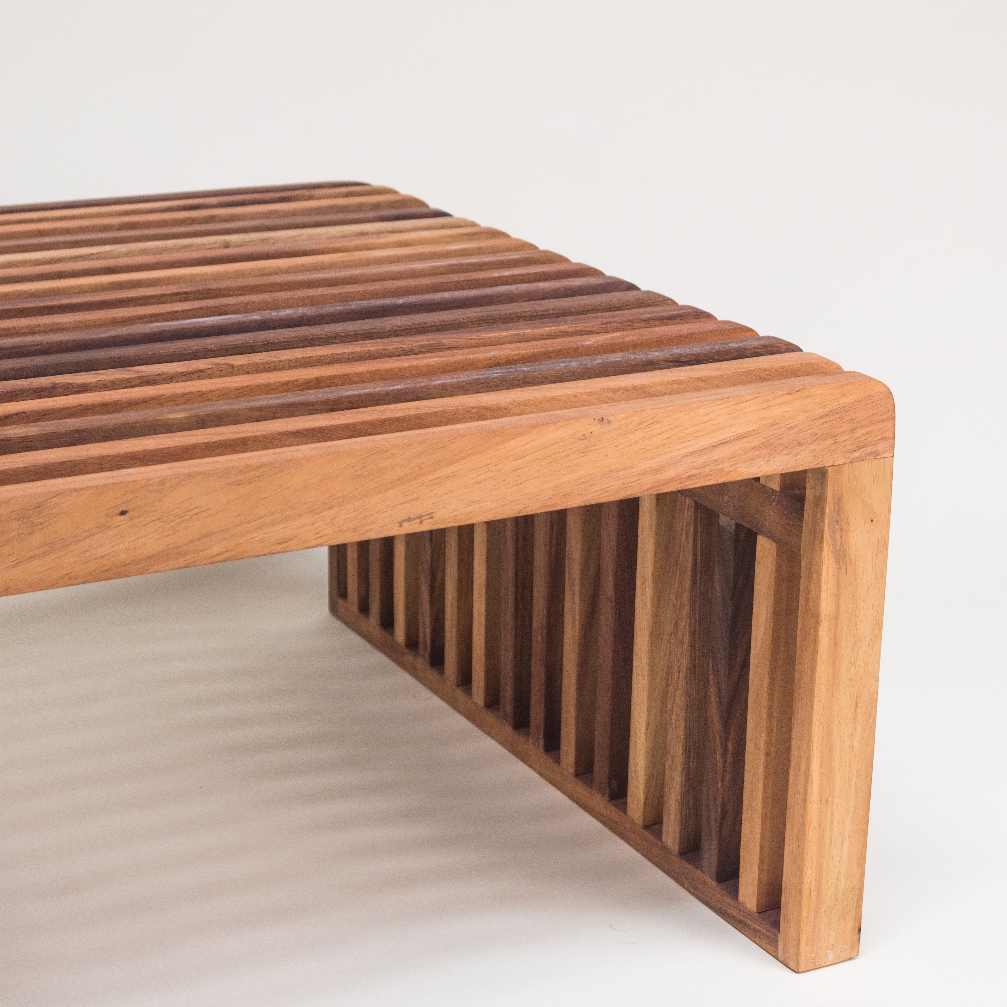 MESA DE CENTRO GRAPA