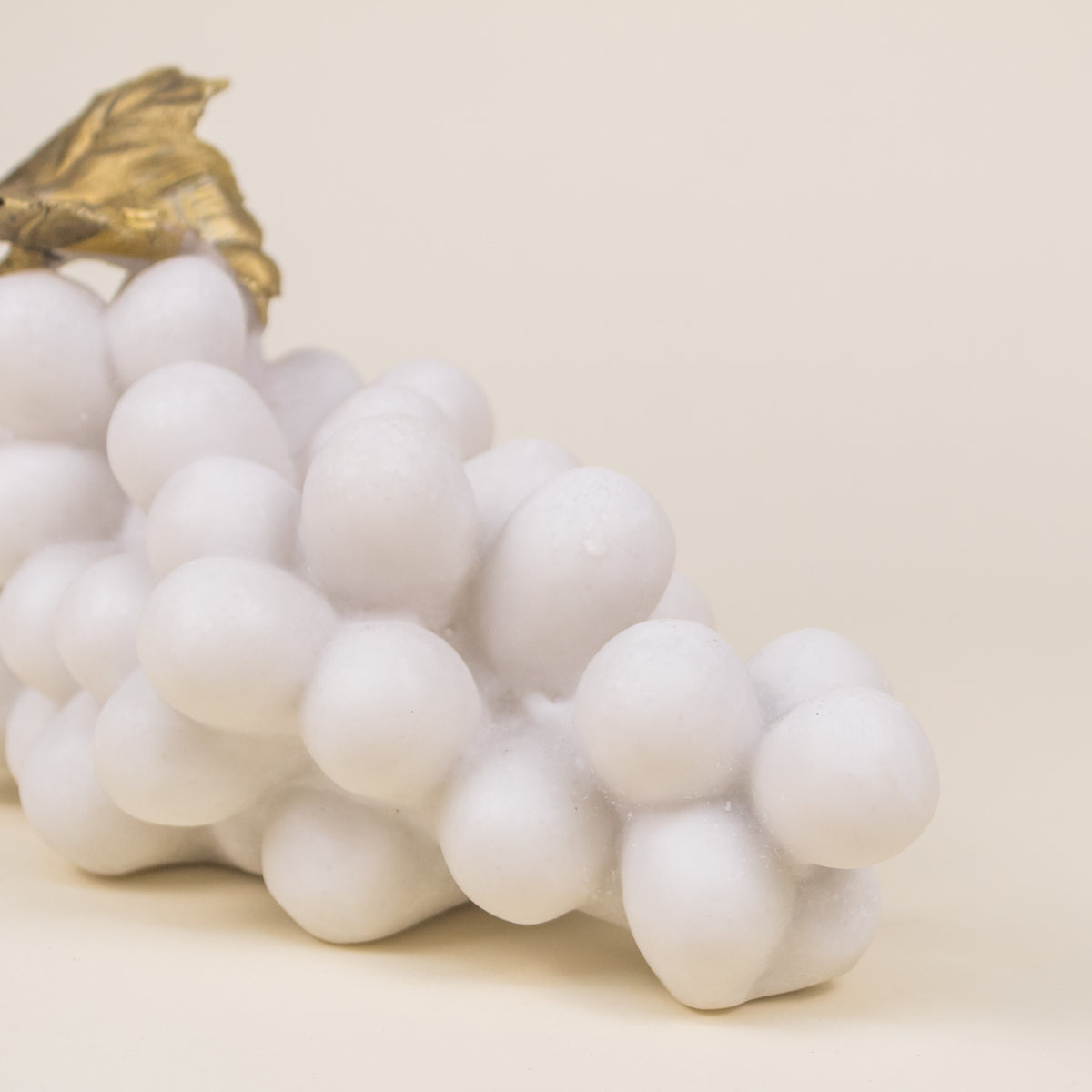 ESCULTURA RACIMO DE UVAS