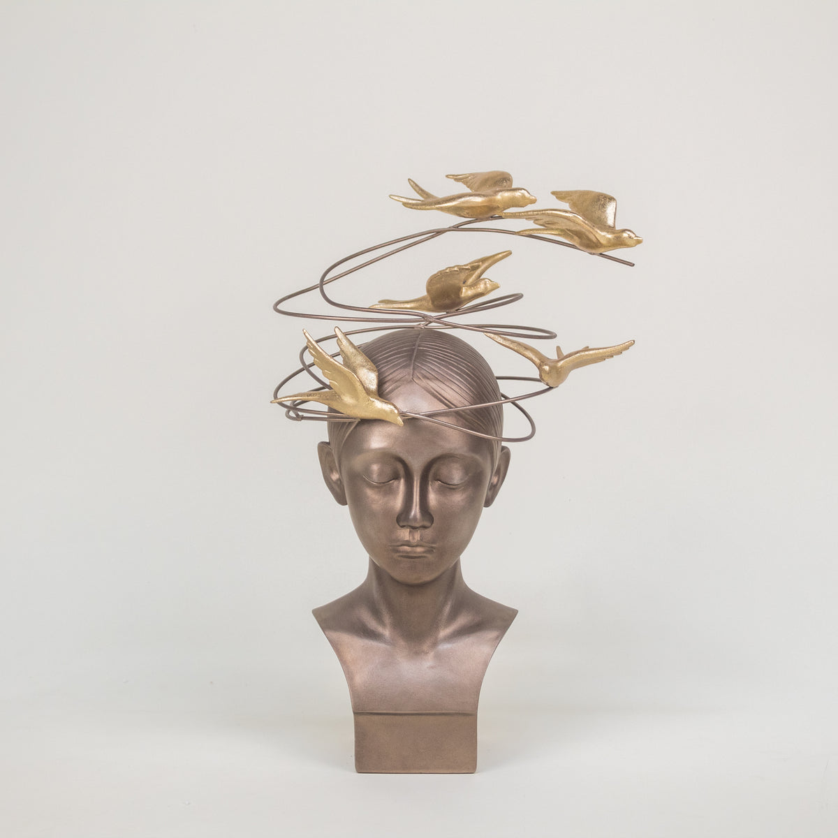 ESCULTURA CARLOTA