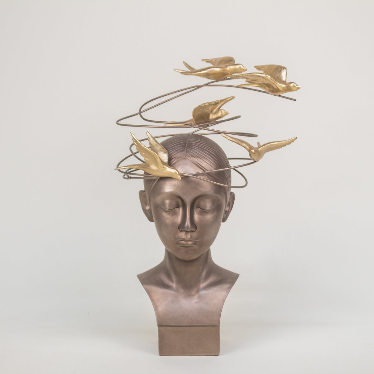 ESCULTURA CARLOTA