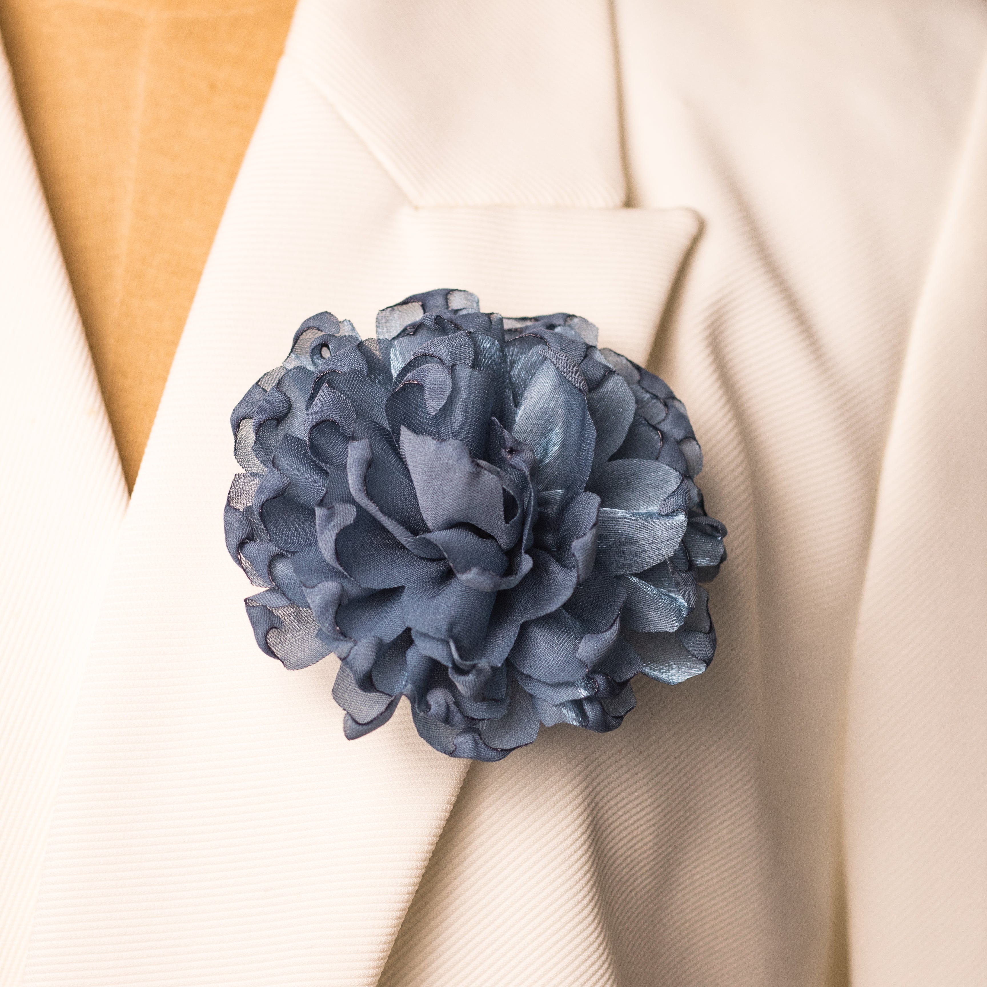 BROCHE FLOR AZUL