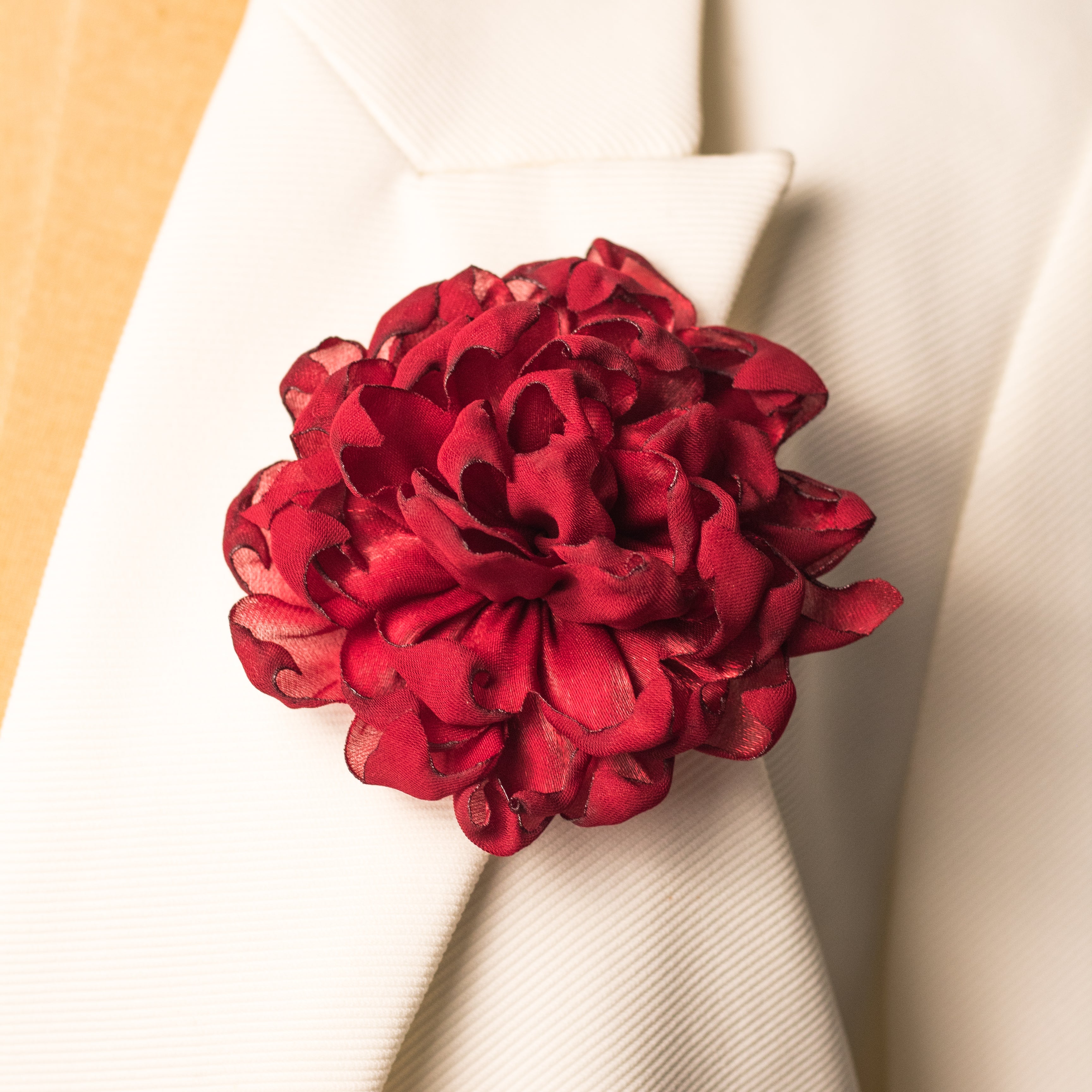 BROCHE FLOR GUINDA